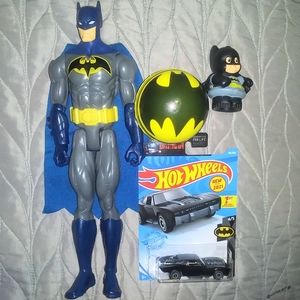 Set of 4 Batman Toys!!